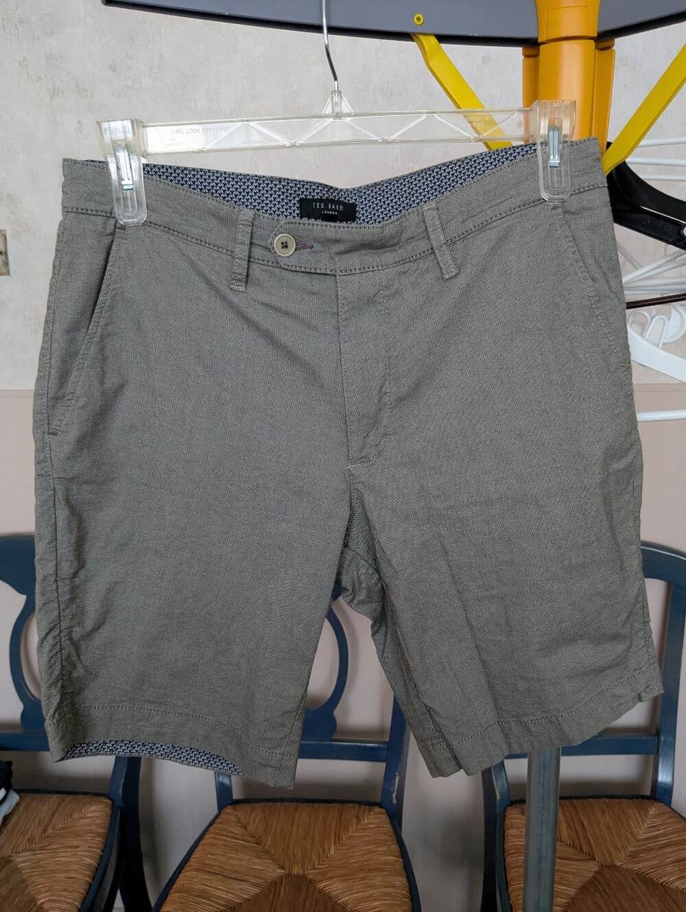 TED BAKER Chino Shorts, Mens Sz 34R, EUC!!!